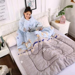 Winter Lazy Quilt with Sleeves – Wearable Blanket for Warmth, Comfort & Free Movement