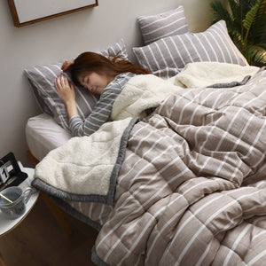 Luxury Fleece Blankets & Throws – Thick, Super Soft Winter Blanket for Bed & Sofa
