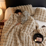 Thickened Rabbit Bubble Velvet Nap Blanket – Soft Polyester Quilt for Home & Travel