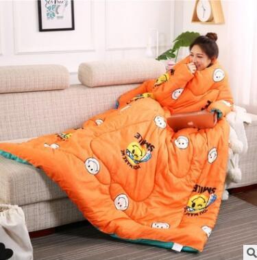 Winter Lazy Quilt with Sleeves – Wearable Blanket for Warmth, Comfort & Free Movement