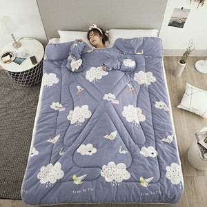Winter Lazy Quilt with Sleeves – Wearable Blanket for Warmth, Comfort & Free Movement