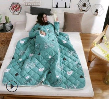 Winter Lazy Quilt with Sleeves – Wearable Blanket for Warmth, Comfort & Free Movement