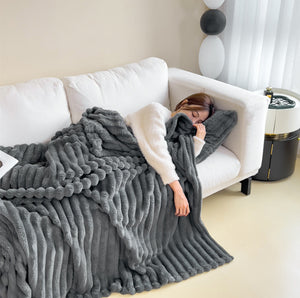 Soft Bubble Velvet Rabbit Fur Blanket – Double-Sided Thick, Warm & Luxurious Throw