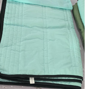 Cooling Summer Quilt – Lightweight, Plain Color Air-Conditioning Blanket for Hot Nights