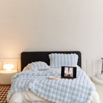 Thickened Rabbit Bubble Velvet Nap Blanket – Soft Polyester Quilt for Home & Travel